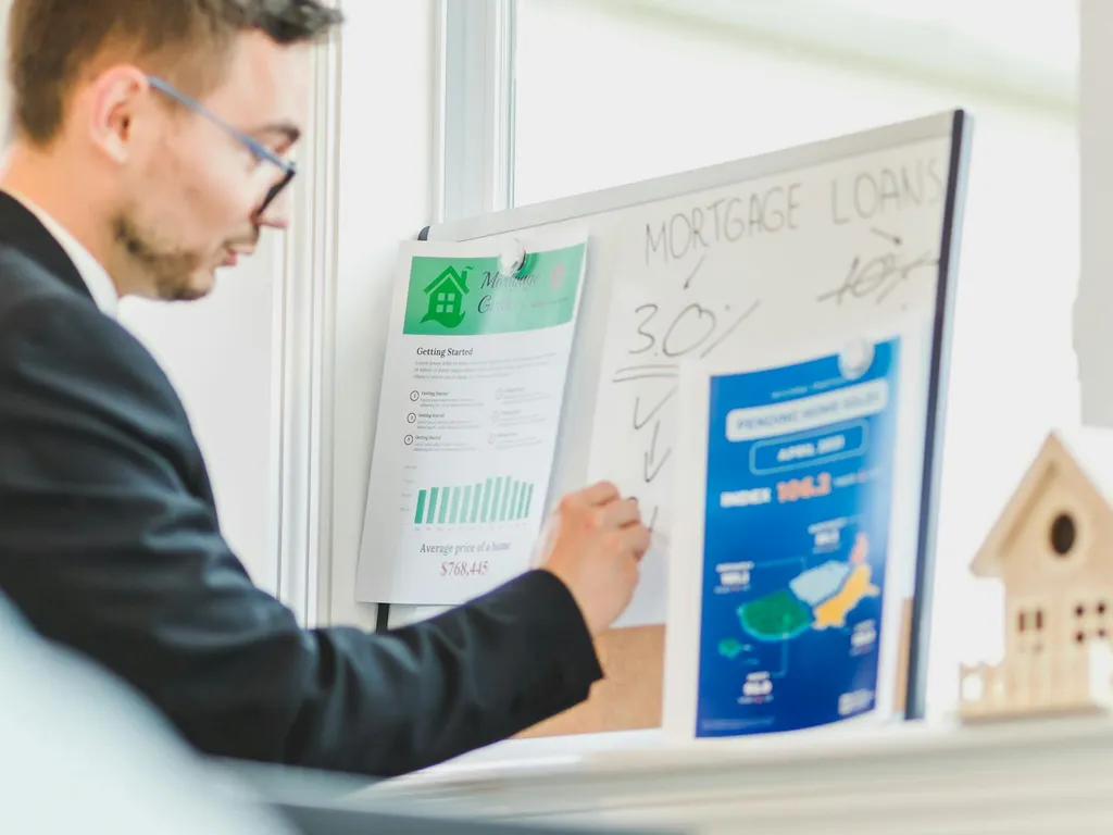 Oqoro pour propriétaires-investisseurs : tarifs, avis, couverture et process pour confier une colocation