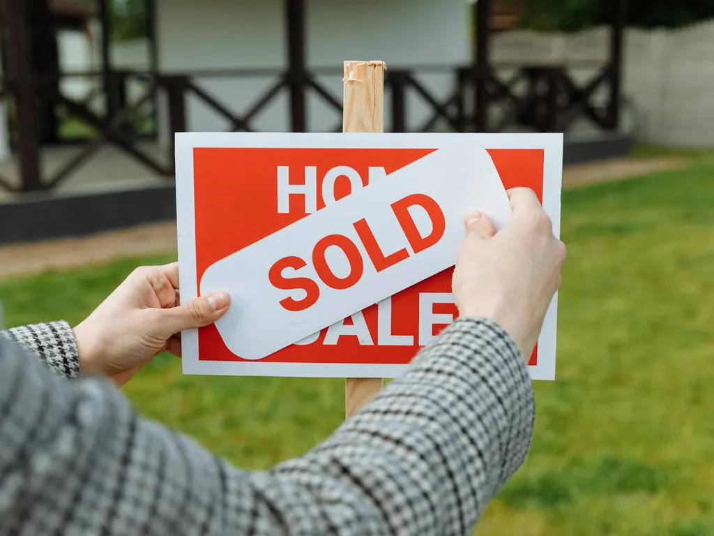 Vendre une part de sa maison : guide pratique pour estimer la soulte, financer et sécuriser l'opération